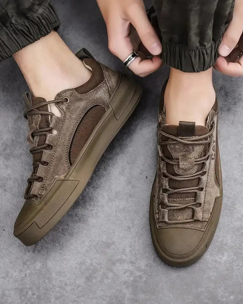 Sneakers en cuir CAT®