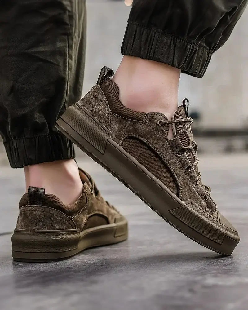 Sneakers en cuir CAT®